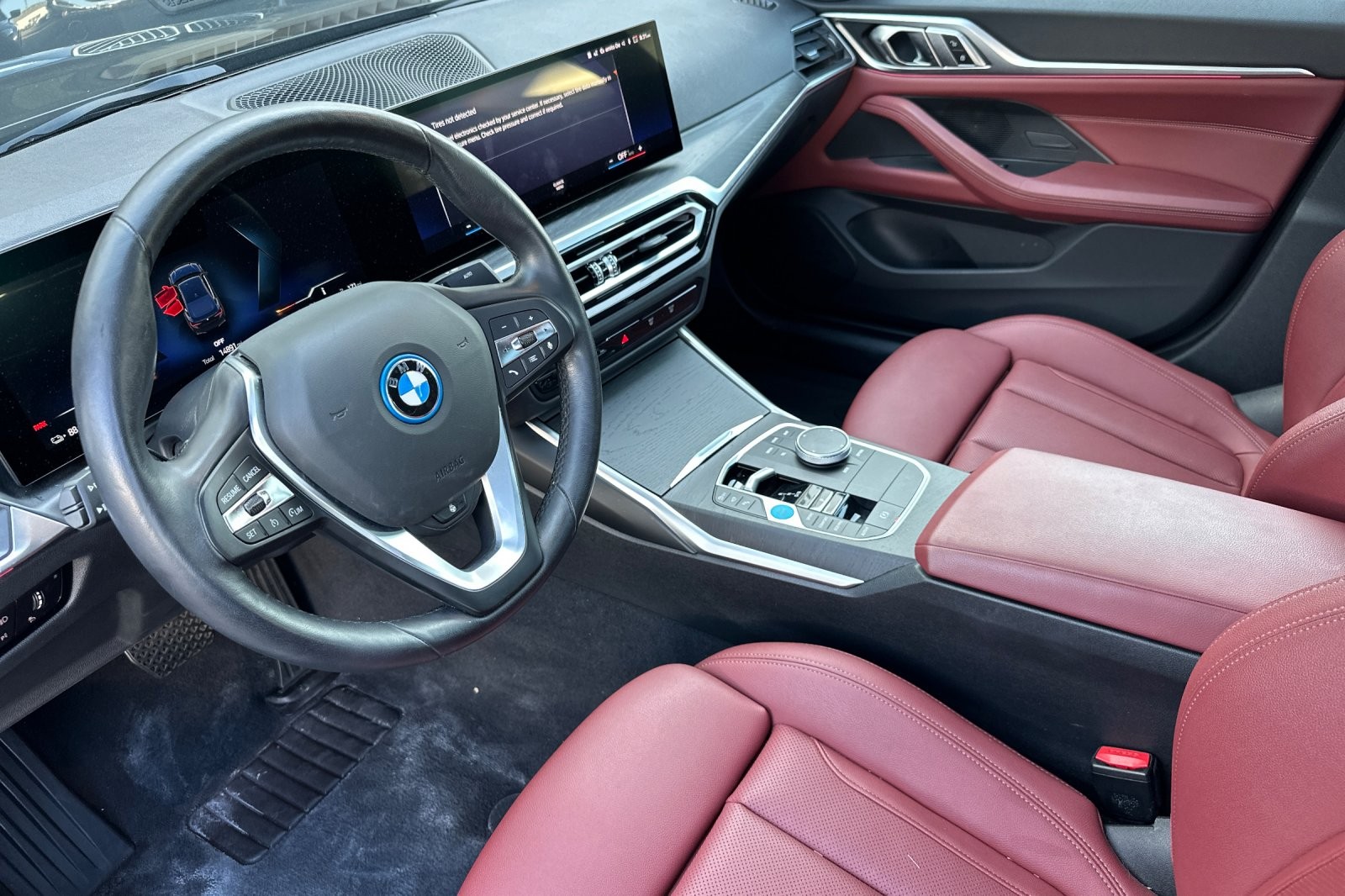 Used 2023 Jet Black BMW eDrive40 image 9