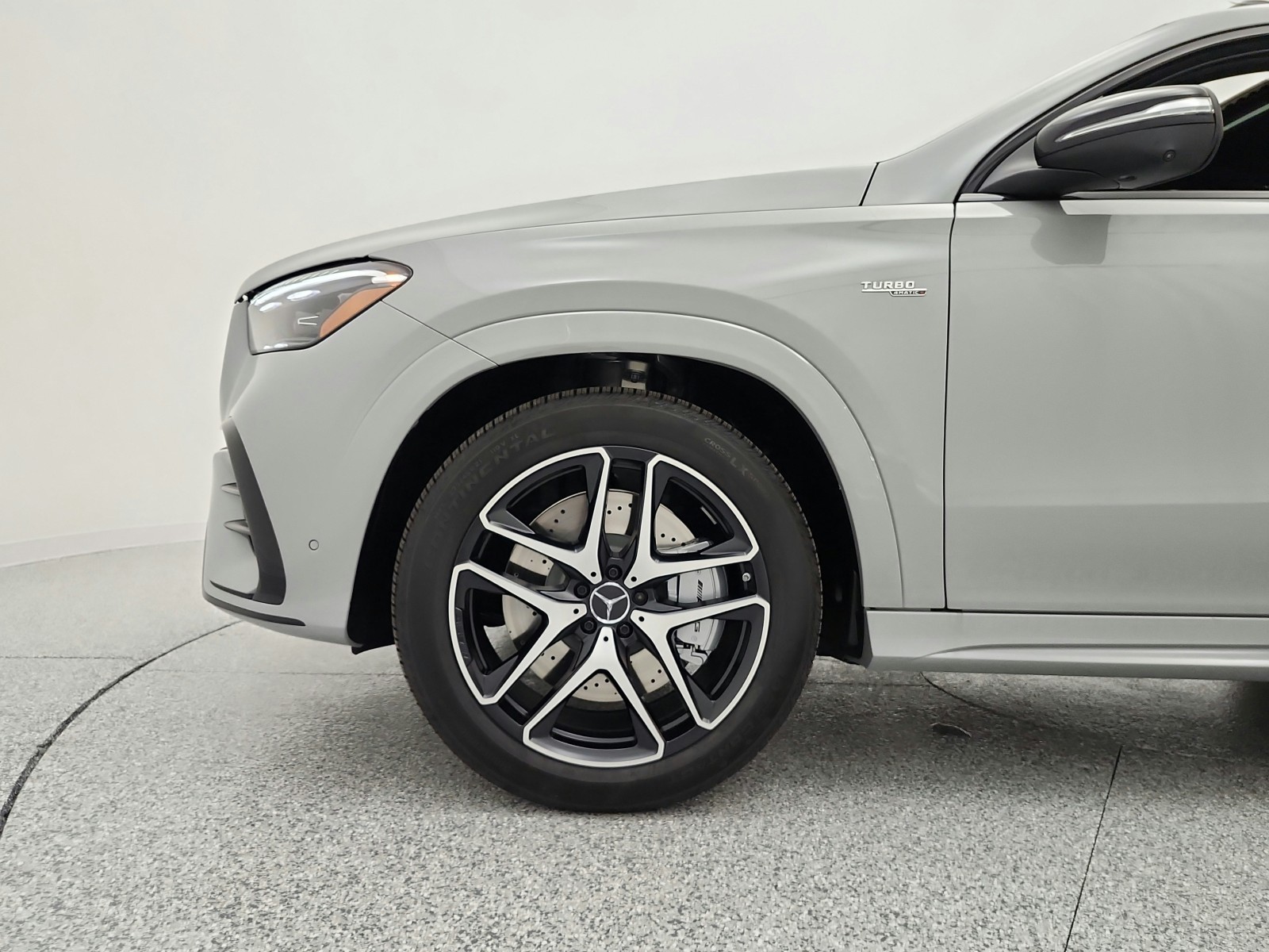 New 2026 MANUFAKTUR Alpine Grey Mercedes-Benz AMG® GLE 53 image 12