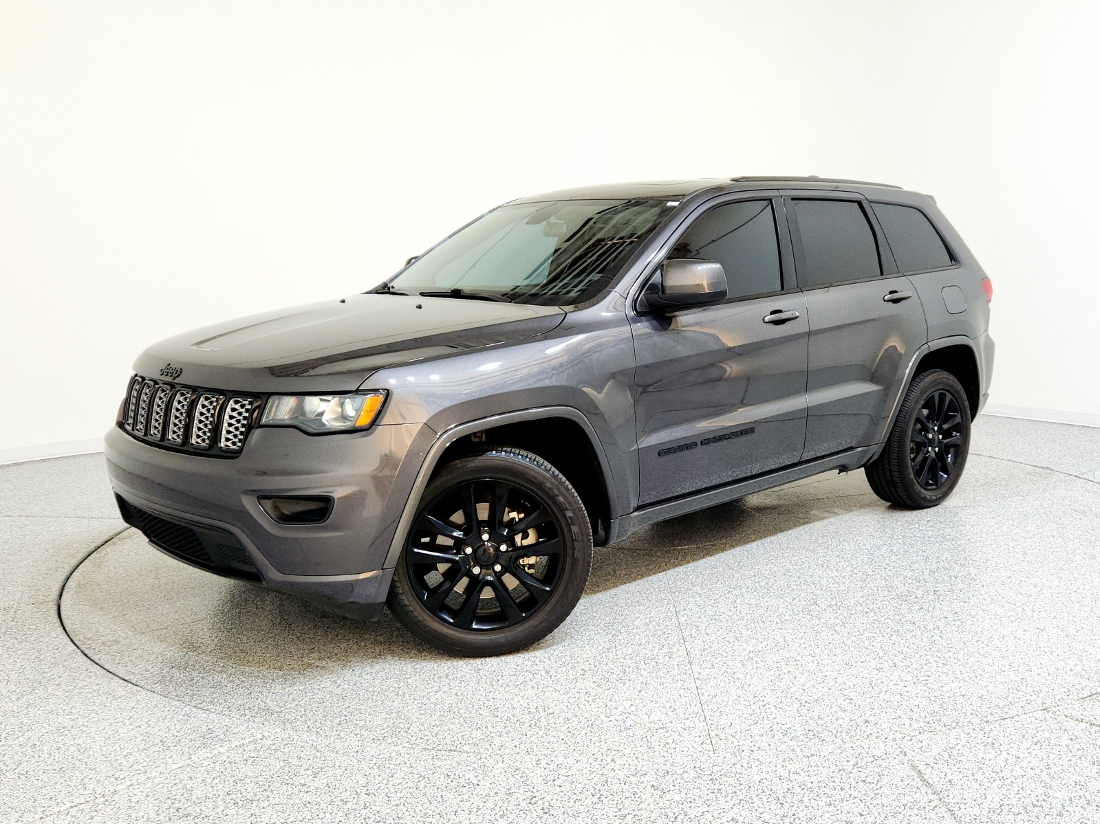 2021 Jeep Grand Cherokee Laredo X's photo