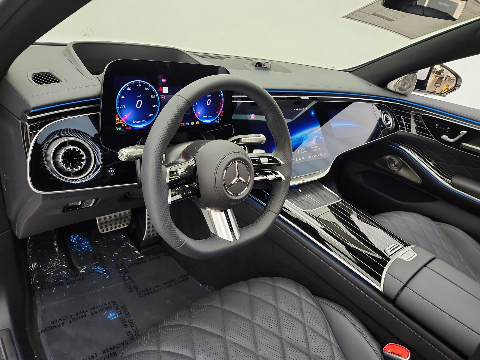 New 2027 MANUFAKTUR Moonlight White Magno Mercedes-Benz S 580 4MATIC® Sedan image 9