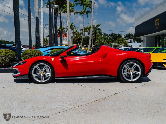 Ferrari 296 GTS