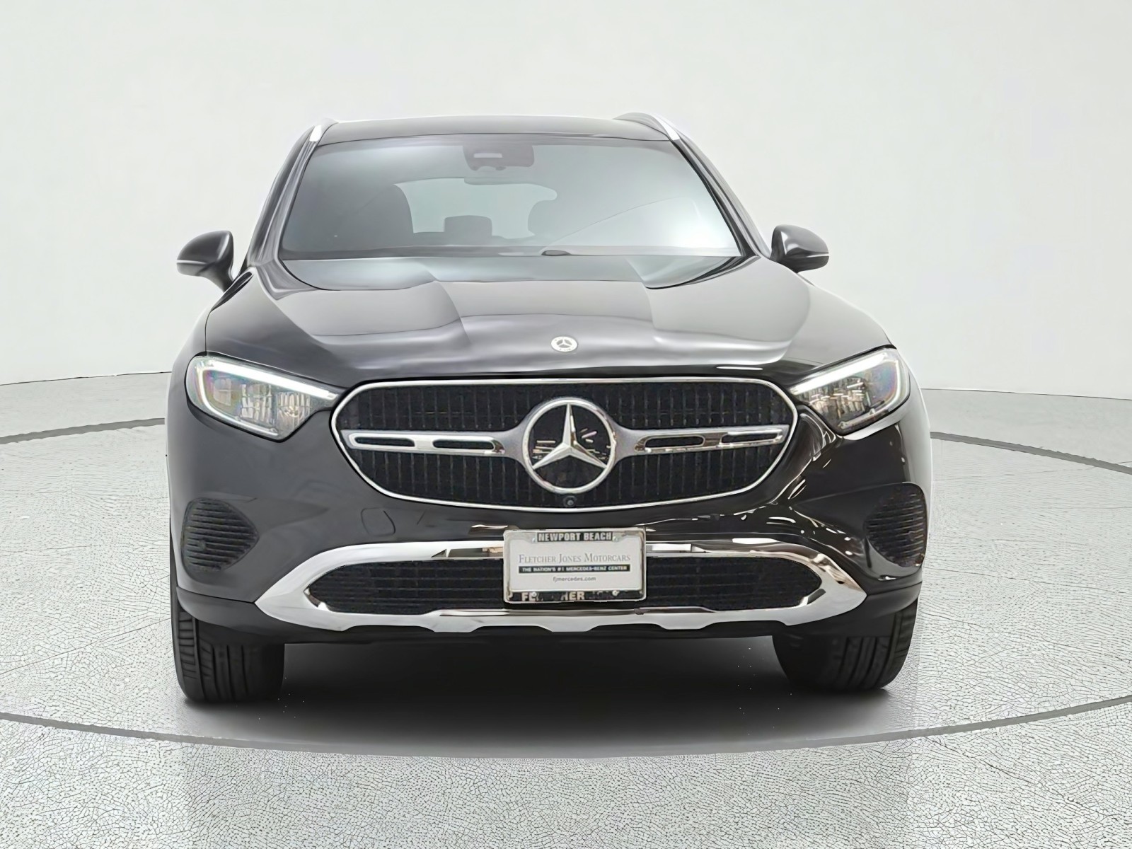 Certified Used 2026 Graphite Grey Metallic Mercedes-Benz GLC 300 SUV image 2