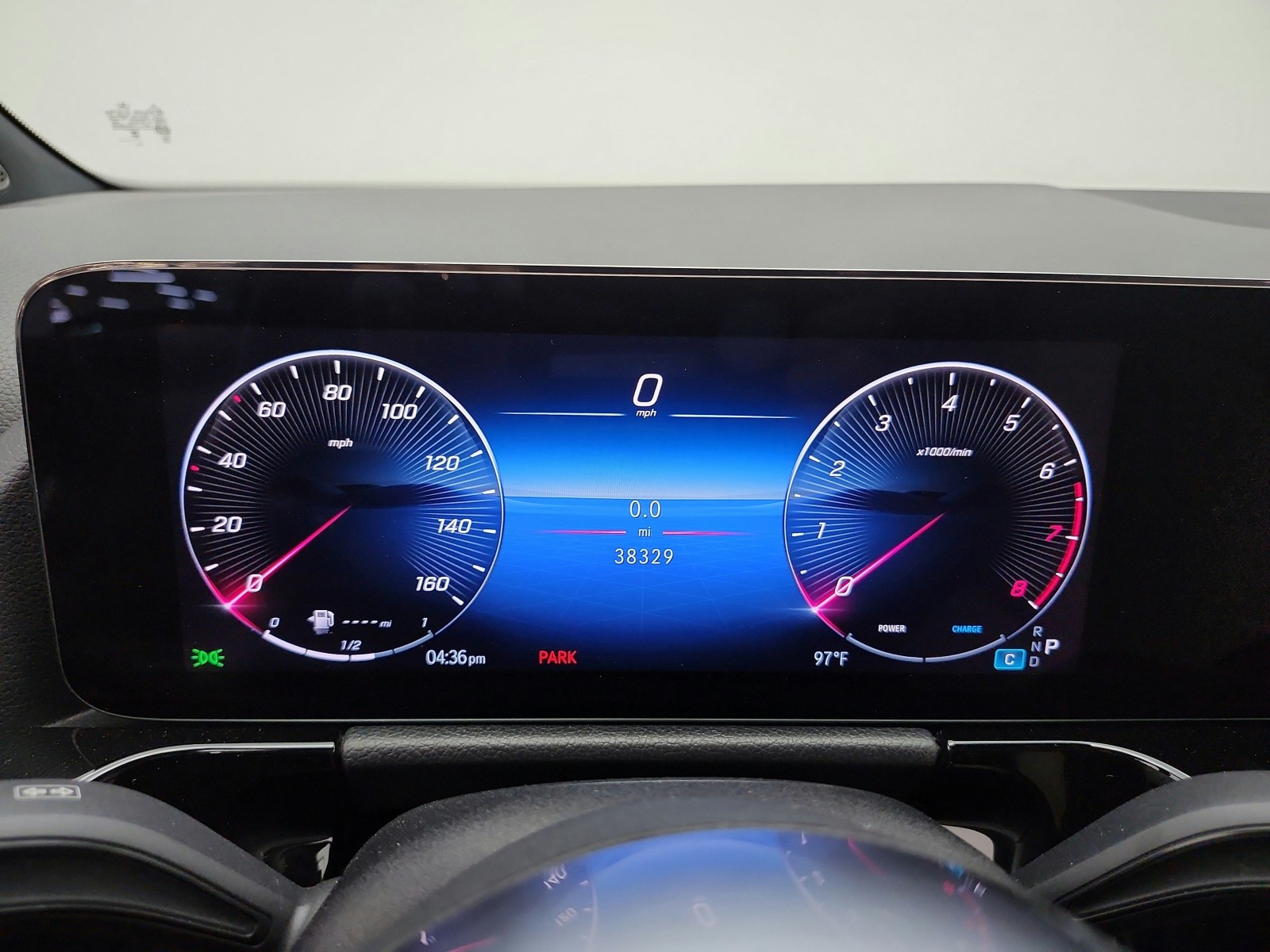 Used 2024 Polar White Mercedes-Benz GLA 250 SUV image 16