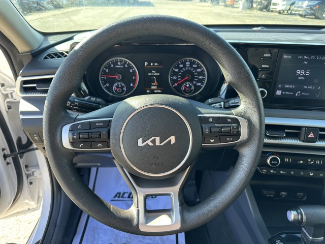 2023 Kia K5 LXS 12