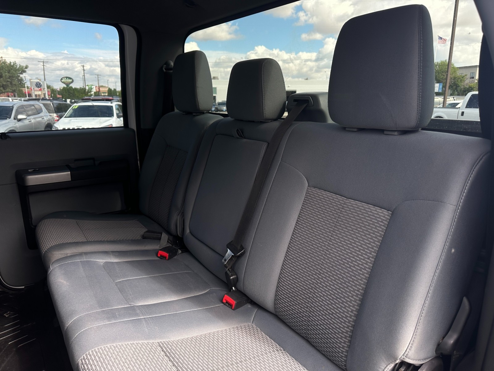 2015 Ford Super Duty F-350 SRW Platinum 27