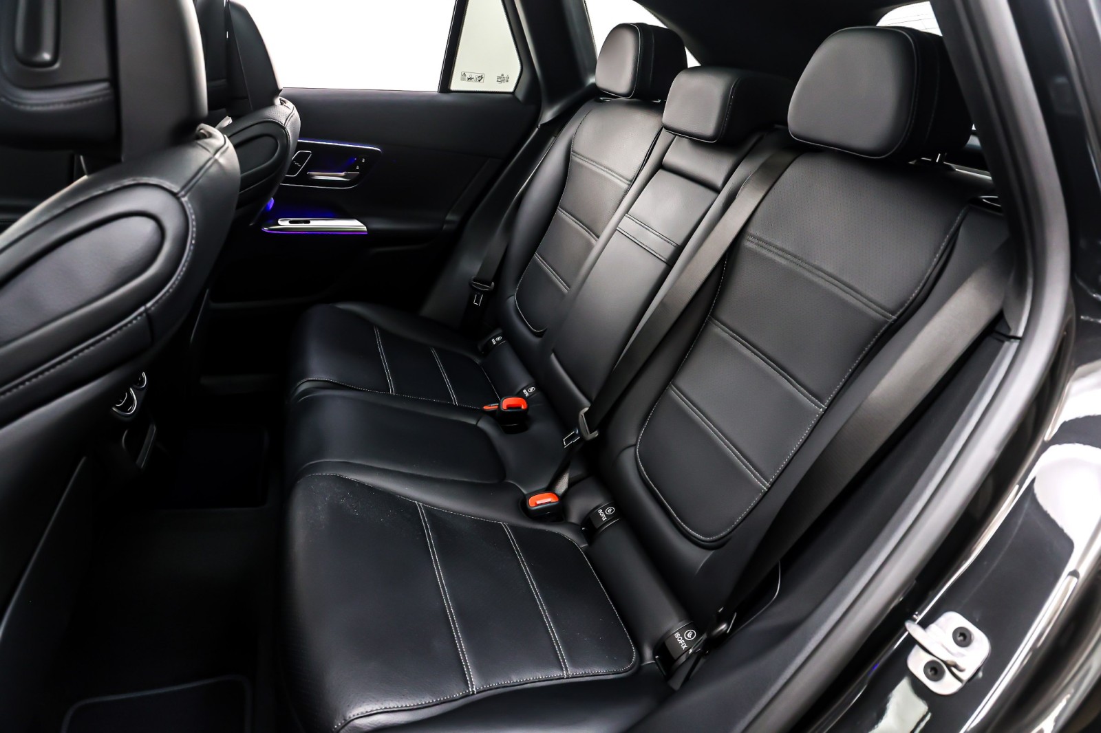 New 2026 Graphite Grey Metallic Mercedes-Benz GLC 300 image 8