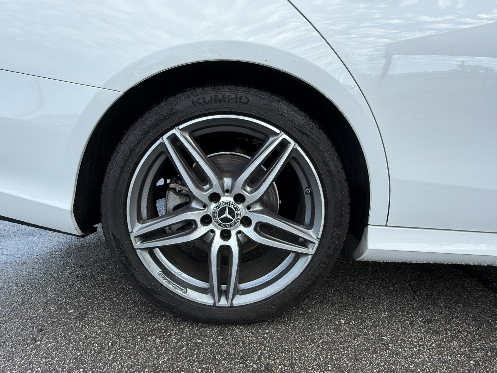 2019 Mercedes-Benz E-Class - $17,477