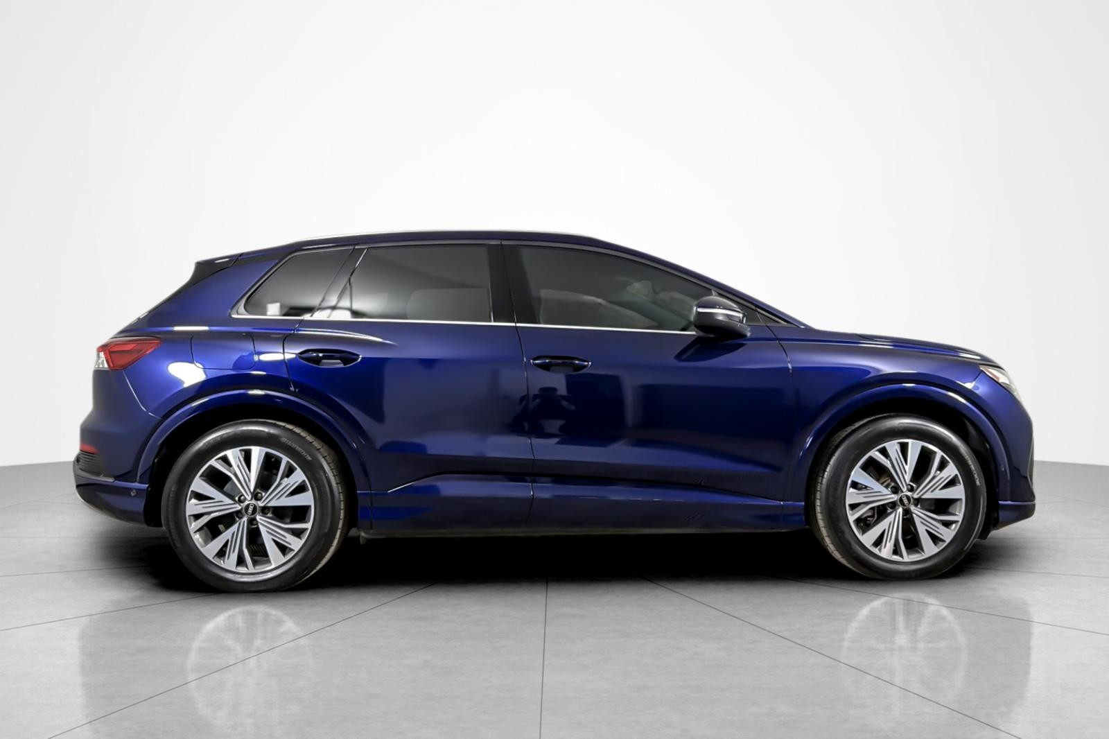 Used 2023 Navarra Blue Metallic Audi Premium Plus 40 RWD image 6