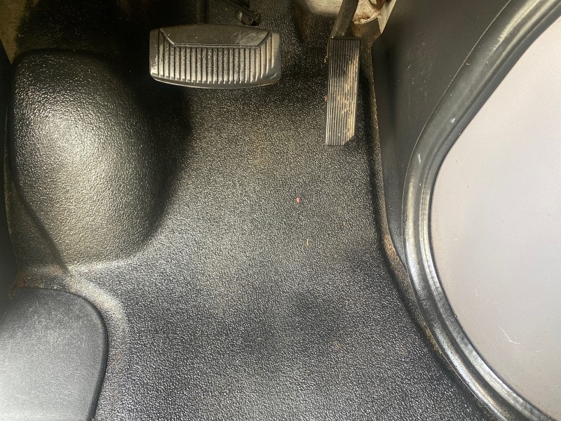 2000 Ford Econoline Cargo Van LOW MILES 68,046 in , 