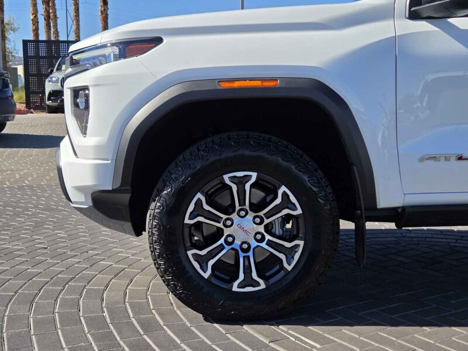 Used 2024 WHITE GMC 4WD Crew Cab AT4 image 12