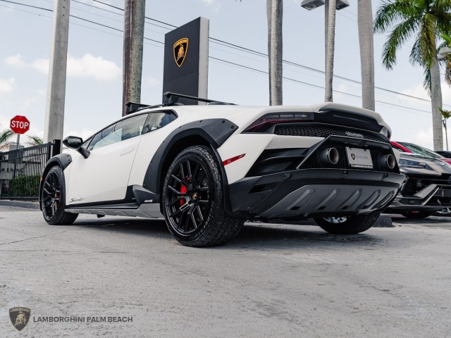 Lamborghini Huracan Sterrato