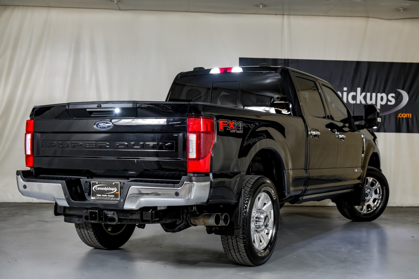 2022 Ford F-350 SRW Lariat 8