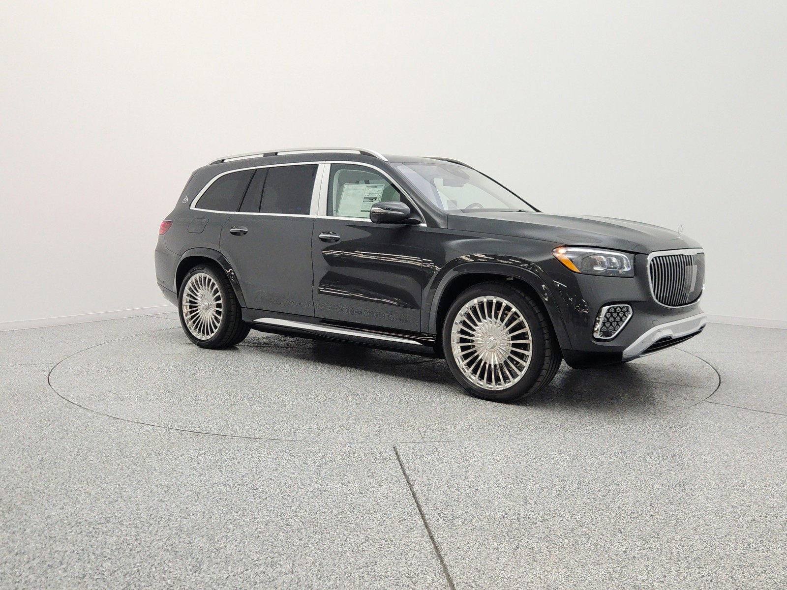 New 2026 MANUFAKTUR Signature Silicon Grey Mercedes-Benz Maybach GLS 600 4MATIC® SUV image 3