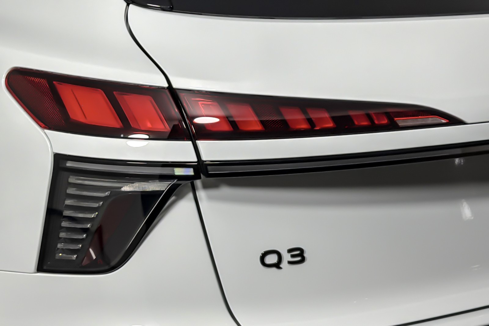 New 2026 Glacier White Metallic Audi S line quattro image 27
