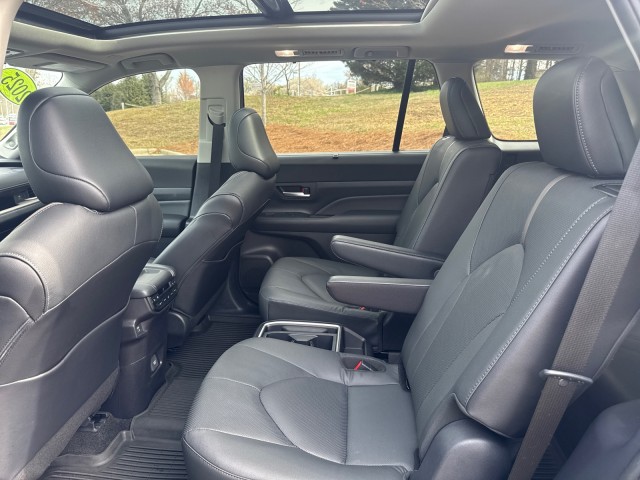 ToyotaGrand Highlander48