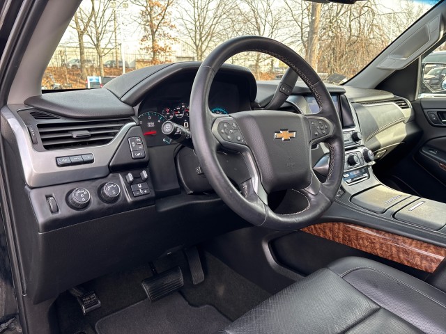 2017 Chevrolet Suburban Premier 18