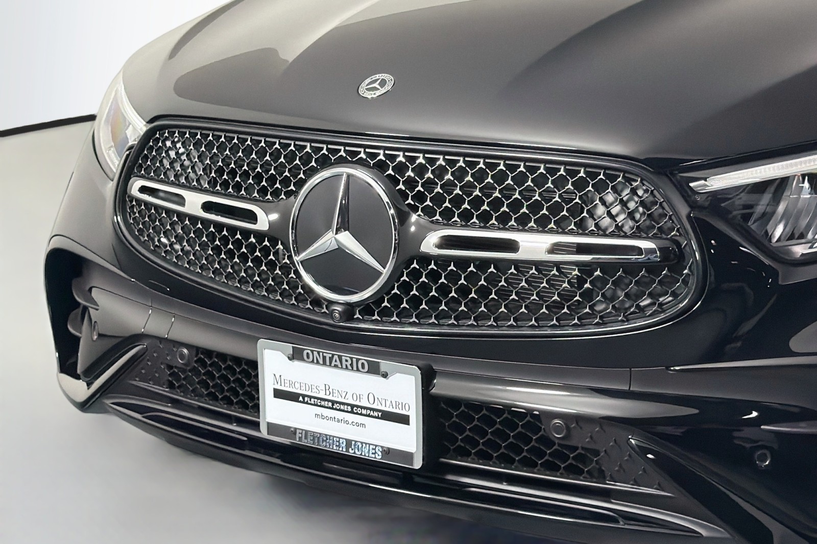 New 2026 Black Mercedes-Benz GLC 300 SUV image 12