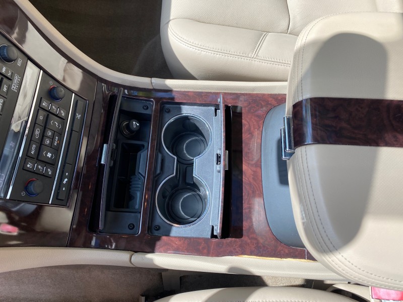 2010 Cadillac Escalade SUNROOF NAV Premium LOW MILES 66,933 in ,