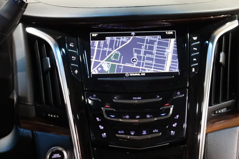 2016 Cadillac Escalade ESV Luxury Collection 4WD 4dr Suv in , 