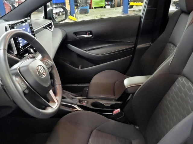 2021 Toyota Corolla Hatchback SE CVT (Natl) 9