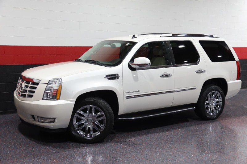 2011 Cadillac Escalade AWD 4dr Suv in , 