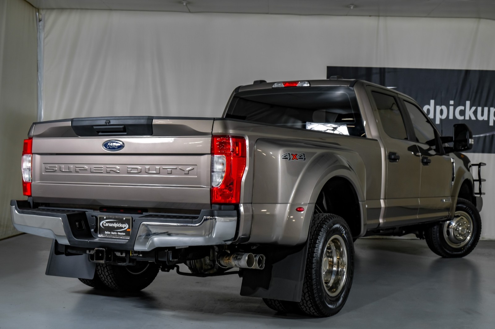 2022 Ford F-350 XL 7