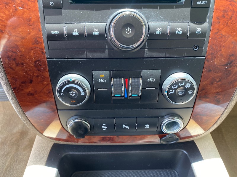 2009 Chevrolet Avalanche LT PU LOW MILES 58,696 in ,