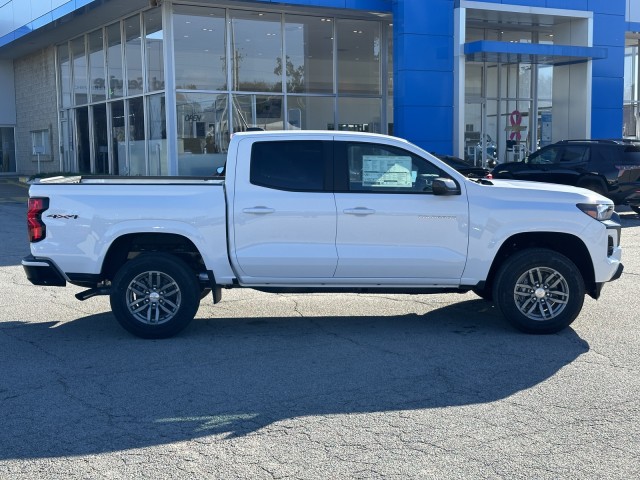 2024 Chevrolet Colorado 4WD LT 2