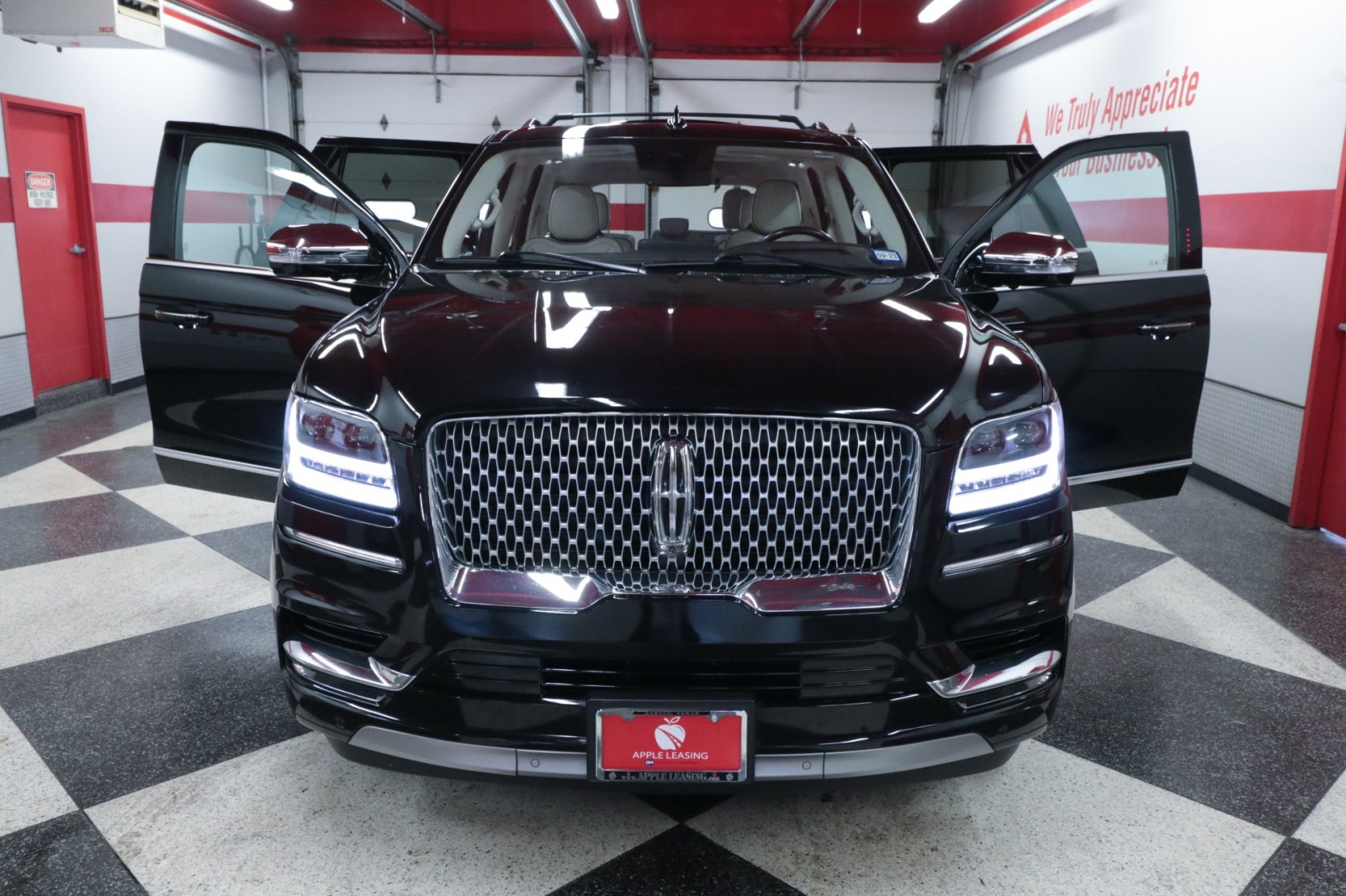Used Car 2020 Lincoln Navigator  Black Label For Sale Under $50,000 In Austin, Texas