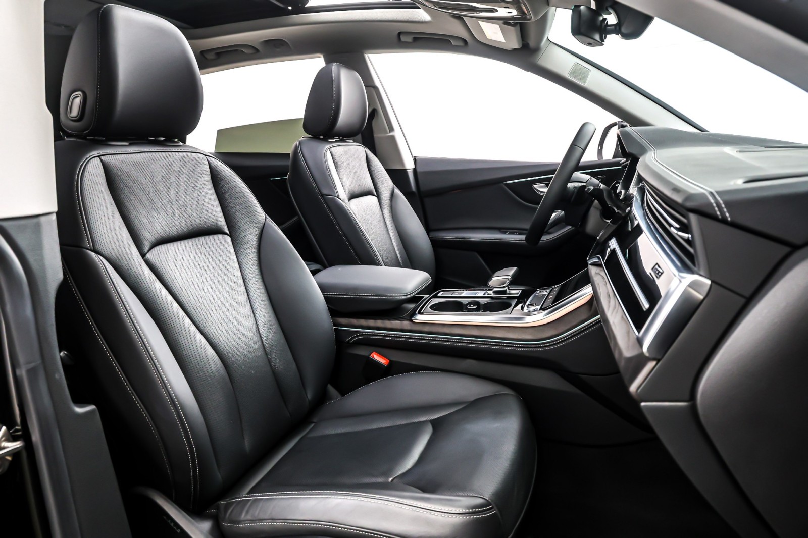 Used 2023 Mythos Black Metallic Audi Premium Plus 55 TFSI quattro image 8