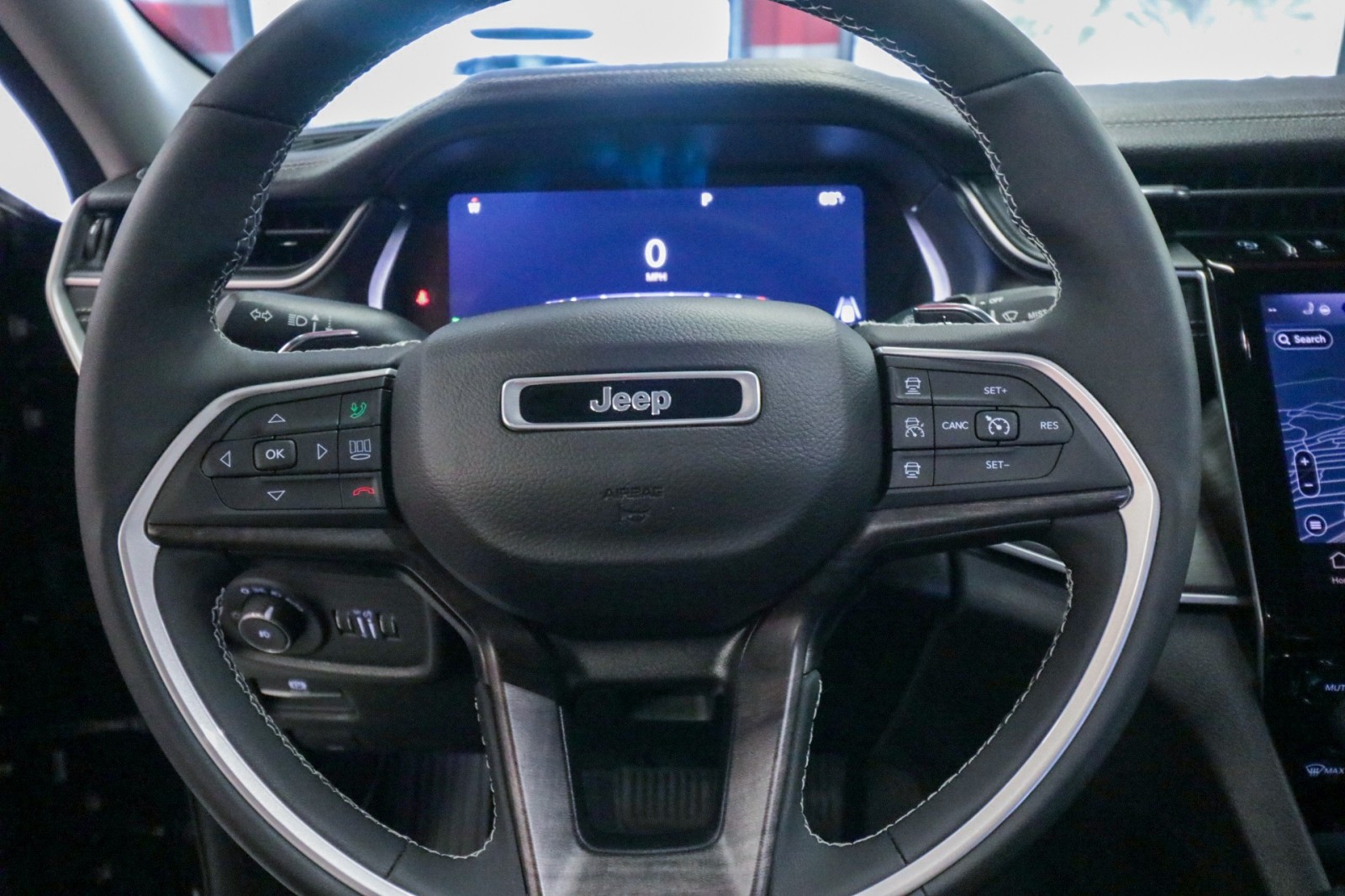 Used Car 2023 Jeep Grand Cherokee  Limited For Sale Under $35,000 In Austin, Texas