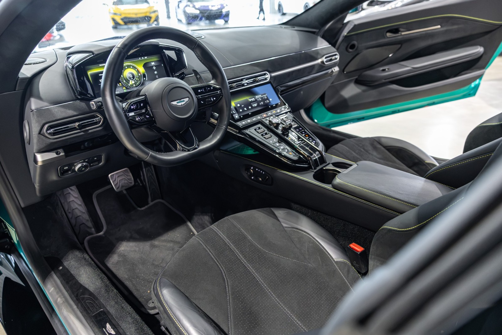 Used Car 2025 Aston Martin Vantage  For Sale Under $210,000 In Boerne, Texas