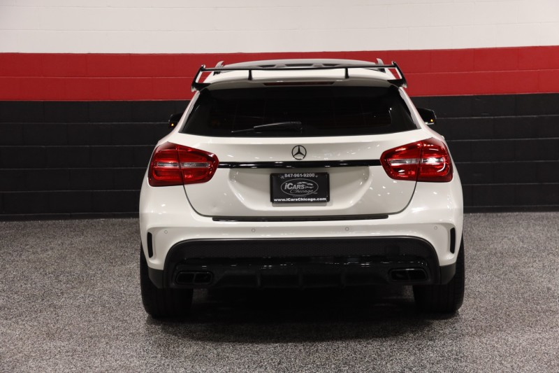 2015 Mercedes-Benz GLA 45 AMG 4MATIC w/Performance Pkgs 4dr Suv in , 