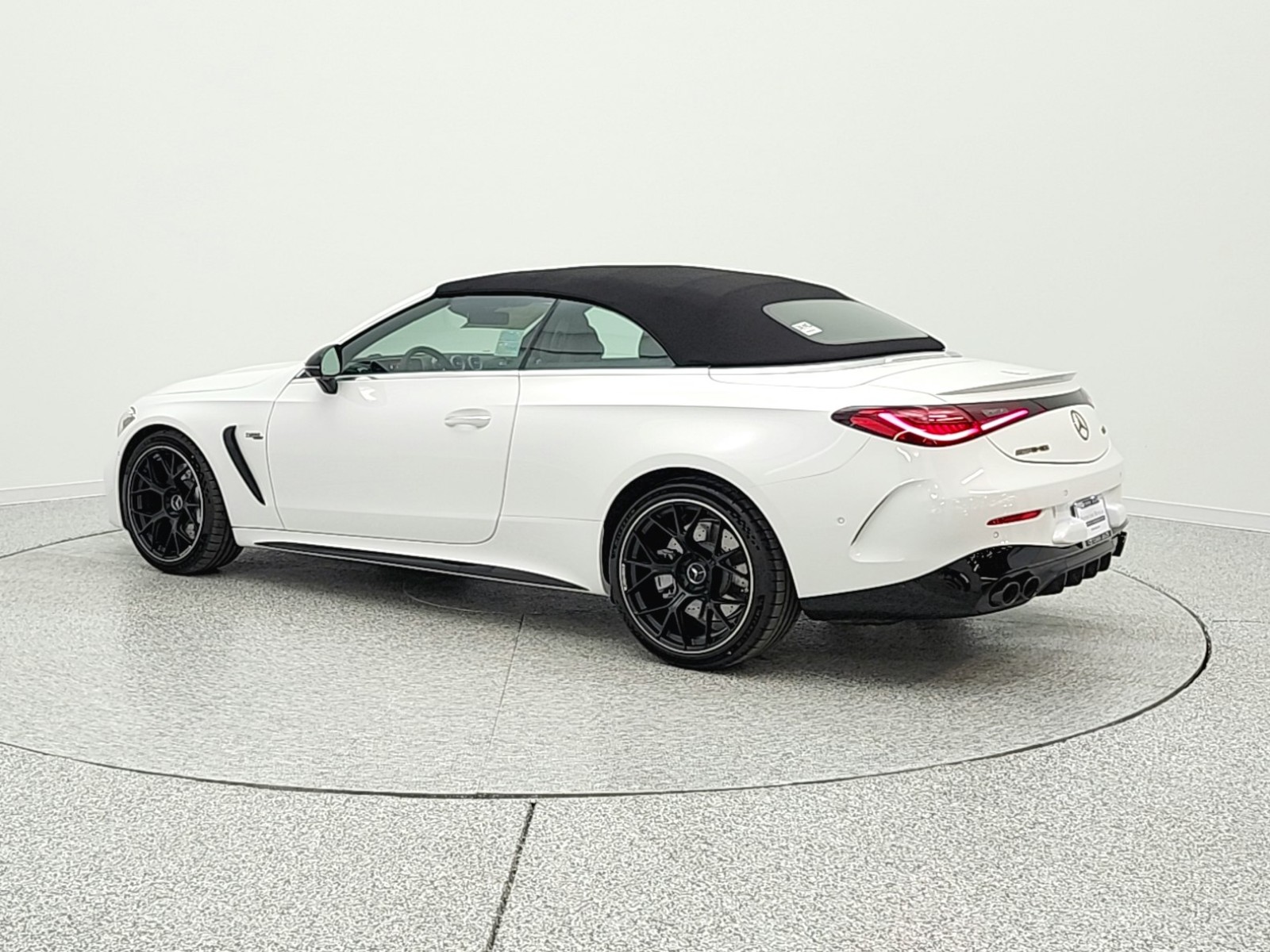 New 2026 MANUFAKTUR Moonlight White Metallic Mercedes-Benz AMG® CLE 53 4MATIC+ Cabriolet image 12