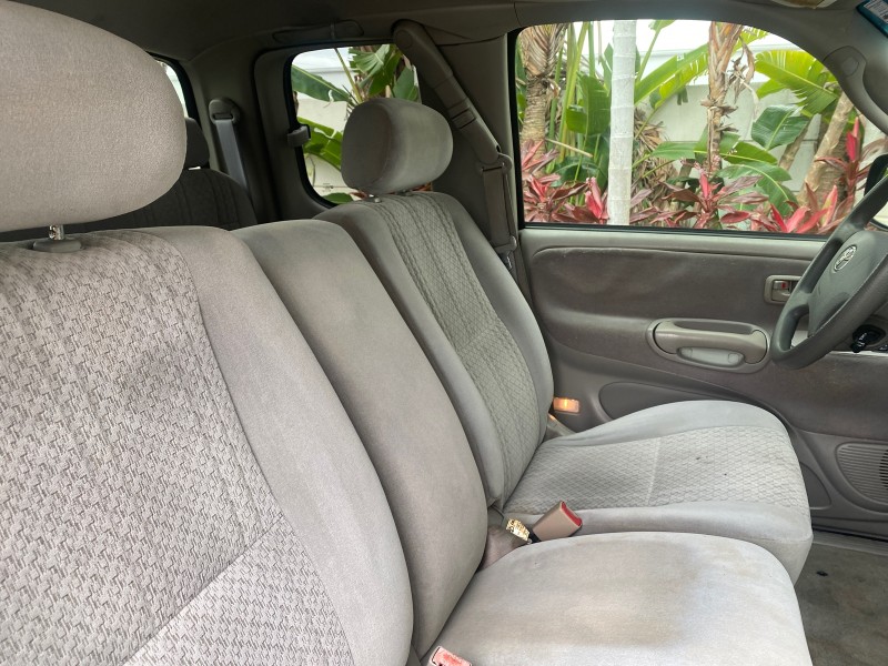 2004 Toyota Tundra SR5 1 OWNER 4WD XTRA CAB STEP SIDE in , 