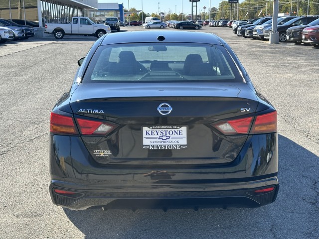 2022 Nissan Altima 2.5 SV 4