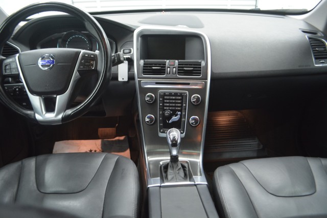 Used 2015 Volvo XC60 T6 Platinum SUV for sale in Geneva NY