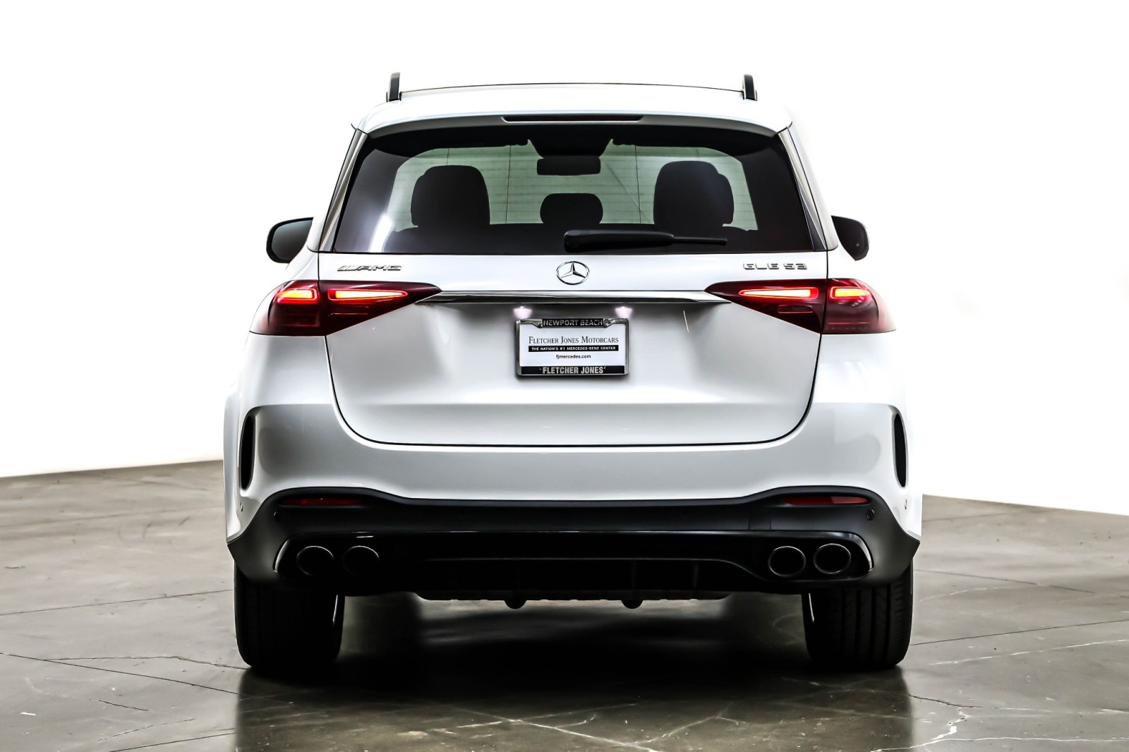 Used 2025 MANUFAKTUR Moonlight White Metal Mercedes-Benz AMG® GLE 53 image 4