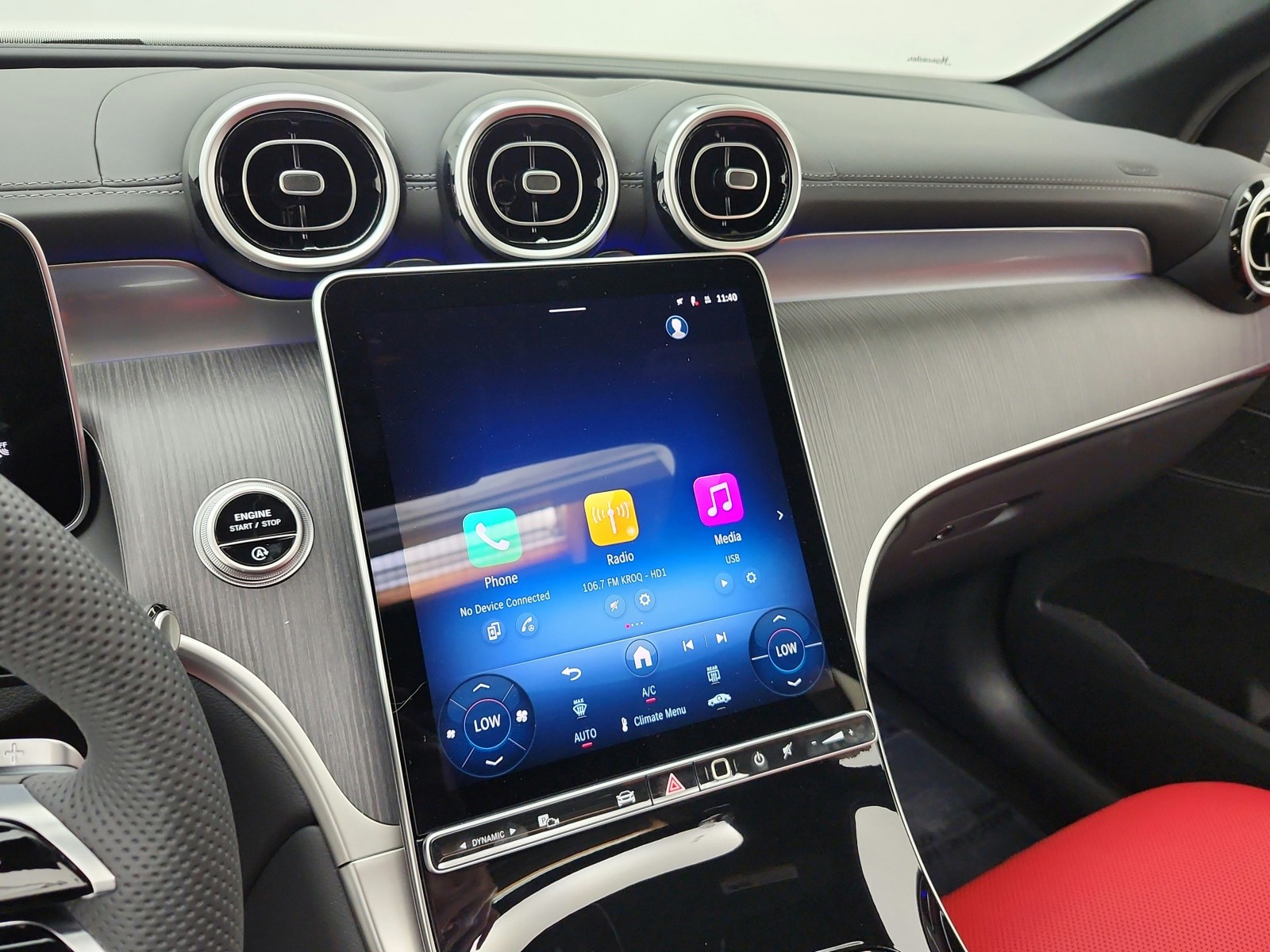 New 2026 Polar White Mercedes-Benz GLC 300 image 10