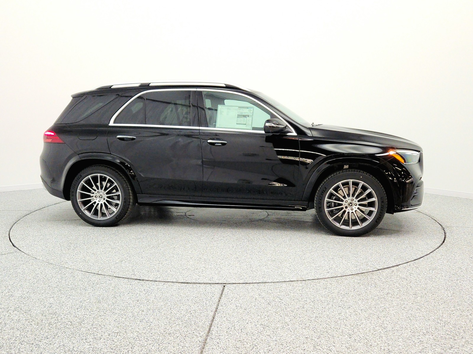 New 2026 Black Mercedes-Benz GLE 450 4MATIC® SUV image 4