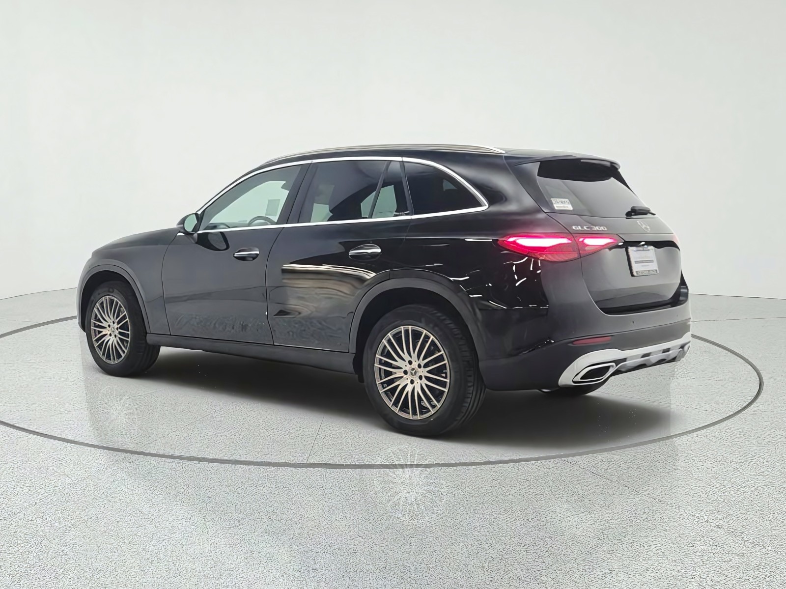 New 2027 Black Mercedes-Benz GLC 300 SUV image 7