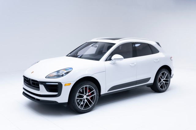 2024  Macan S in , 