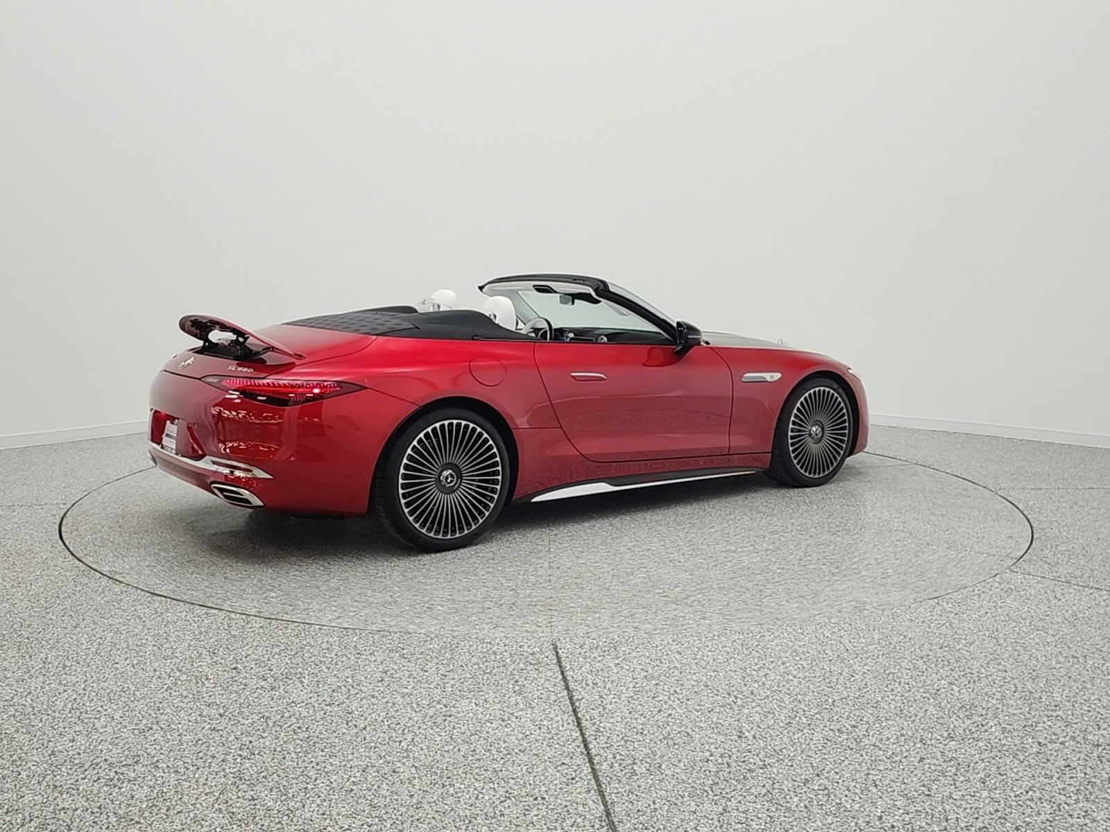 New 2026 MANUFAKTUR Garnet Red Metallic (Red Ambiance) Mercedes-Benz Maybach SL 680 Monogram Series image 6