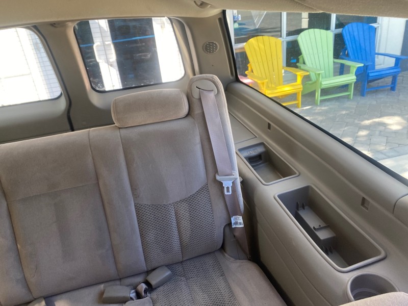 2003 Chevrolet Suburban LT 1 OWNER NO ACCIDENTS in ,