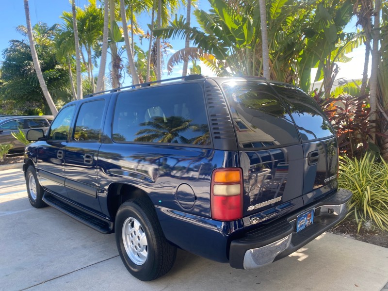 2003 Chevrolet Suburban LT 1 OWNER NO ACCIDENTS in ,
