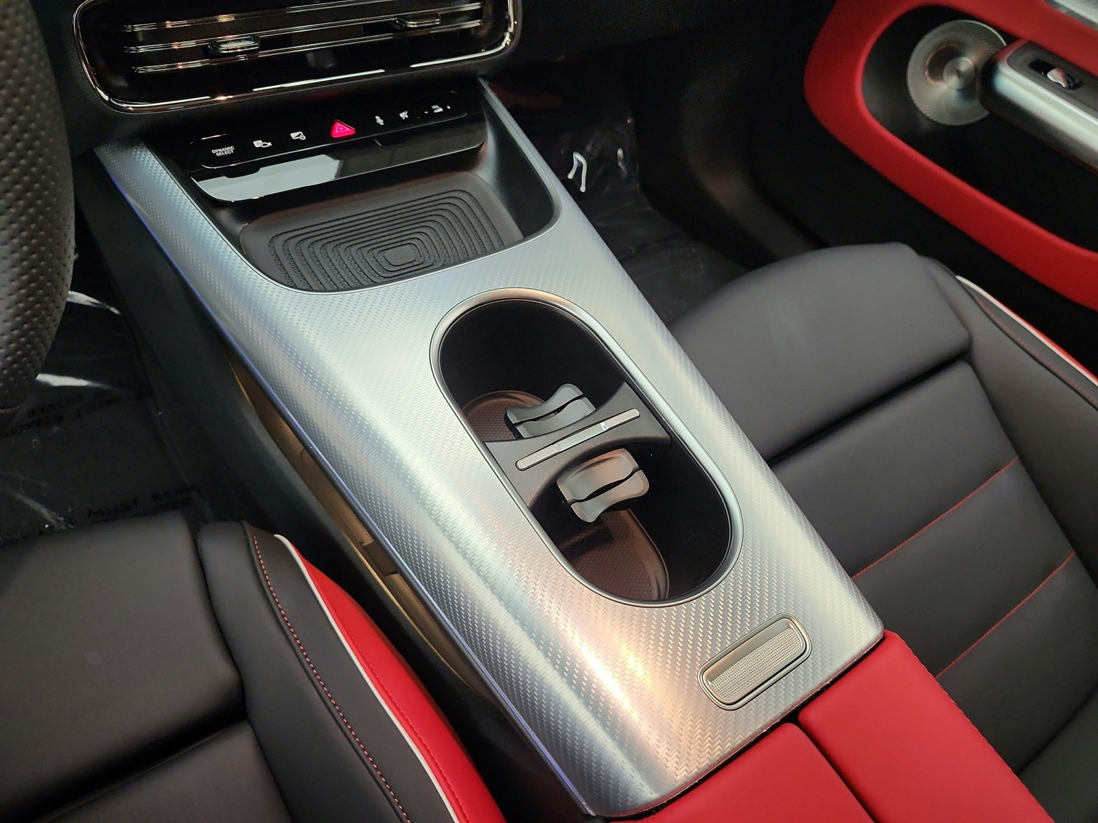 New 2027 Polar White Mercedes-Benz CLA 220 Hybrid FWD image 10