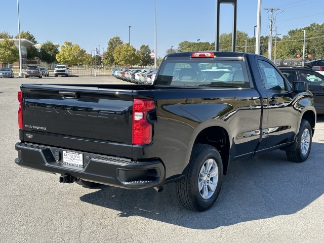 2025 Chevrolet Silverado 1500 Work Truck 3