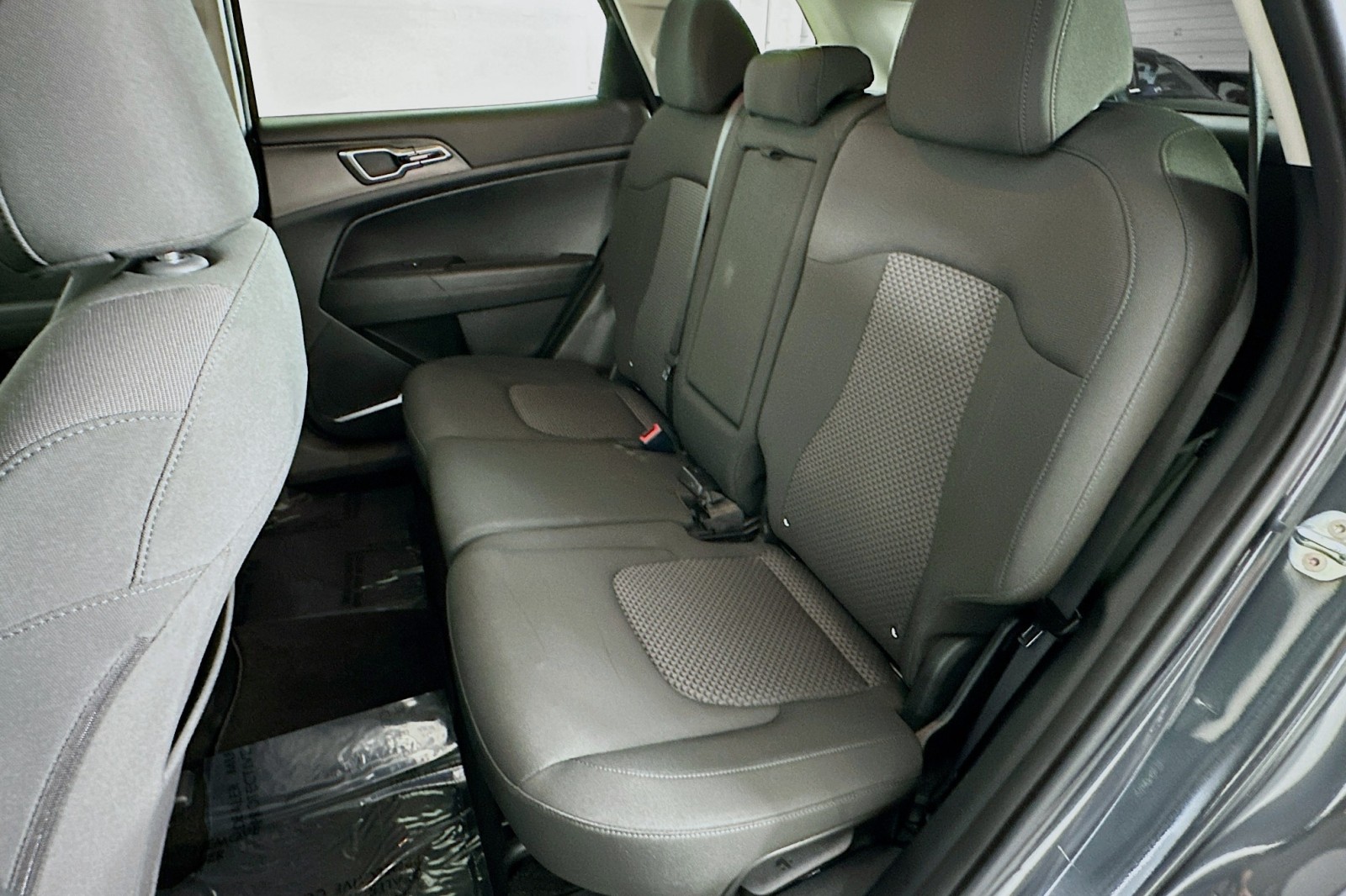 Used 2023 Gravity Gray Kia LX image 9
