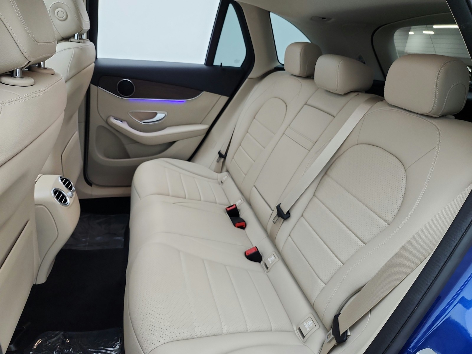 Used 2022 Starling Blue Metallic Mercedes-Benz GLC 300 SUV image 16