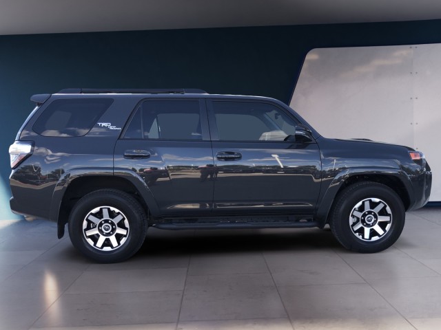 2024 Toyota 4Runner TRD Off Road 6